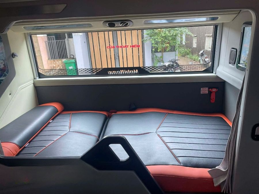 Xe Hoàng Phát (Đà Nẵng) Giường nằm Tiện ích Nội thất Limousine 24 Phòng