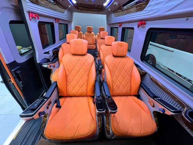 Xe Trùng Khánh Limousine undefined