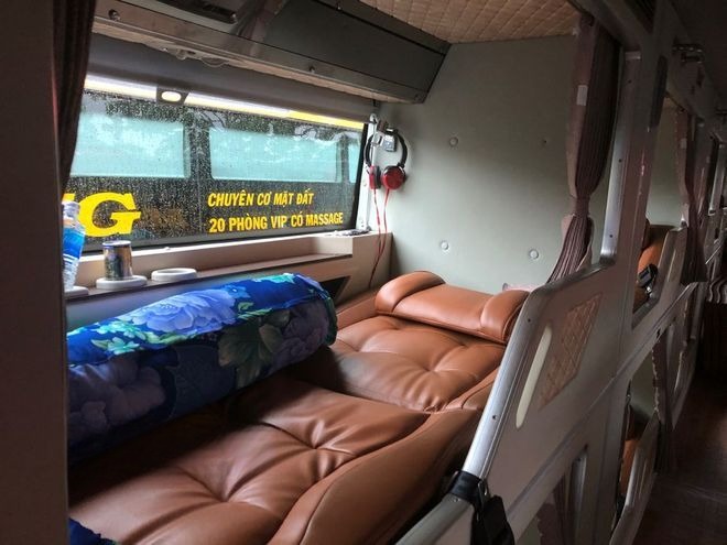 Xe Mạnh Mùi Giường nằm Limousine giường phòng 22 chỗ