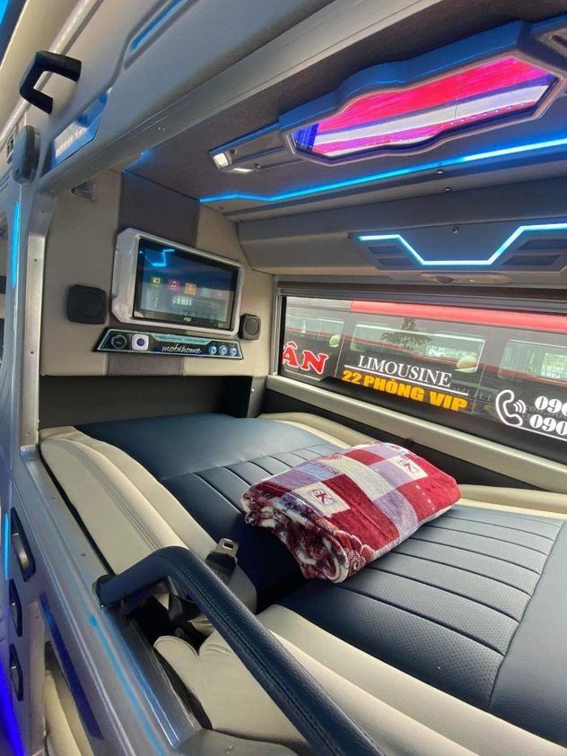 Xe Cẩm Vân Giường nằm Tiện ích Nội thất Limousine 22 phòng