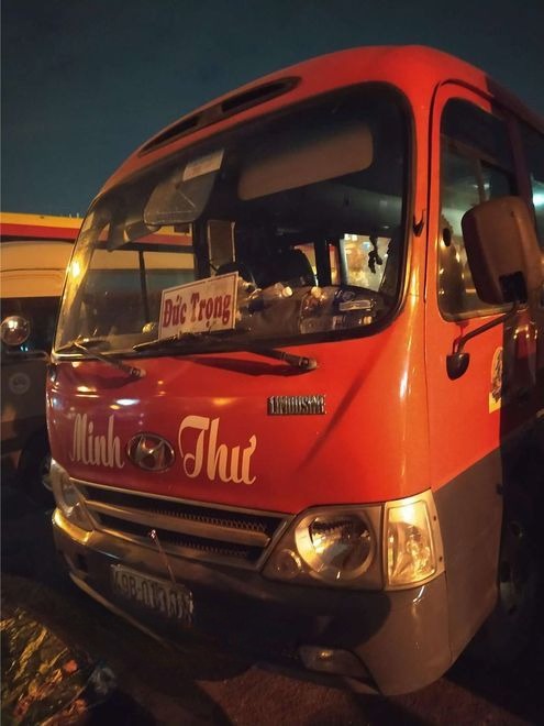 Xe Minh Thư Mặt trước xe Ghế ngồi 28 chỗ