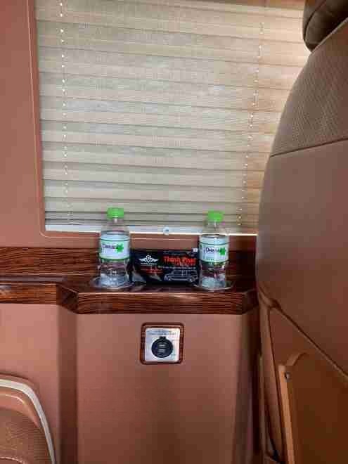 Xe Thịnh Phát - Tuấn Anh Tiện ích Limousine 9 chỗ