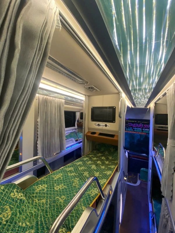Xe Kết Đoàn (Hà Giang) Nội thất Limousine 34 giường
