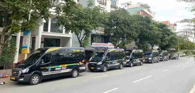 Xe Hải Phòng Travel Bên hông xe Limousine 9 chỗ