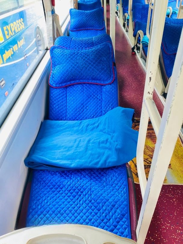Xe Phúc An Express Giường nằm Nội thất Tiện ích Giường nằm 40 chỗ (new)