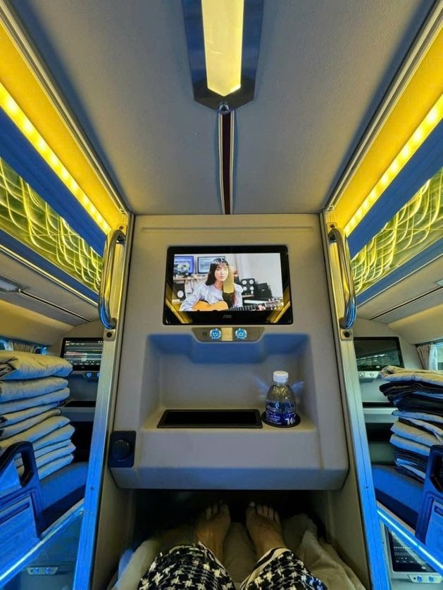 Xe Hoàng Thủy Nội thất Tiện ích Limousine 34 Giường VIP