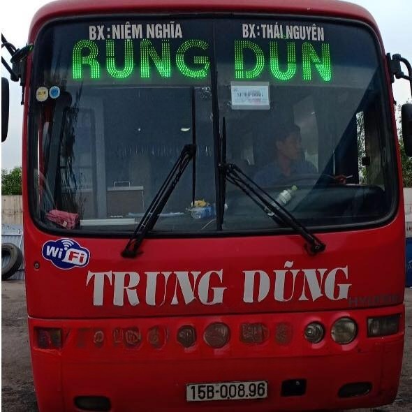 Xe Trung Dũng ( Thái Nguyên) Mặt trước xe Ghê ngồi 34 chỗ