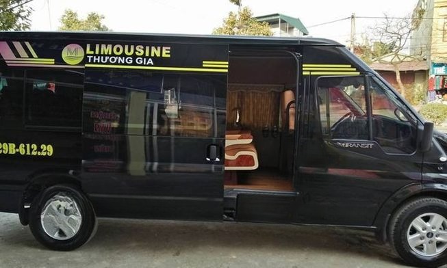 Limousine 9 chỗ Mekong Limousine