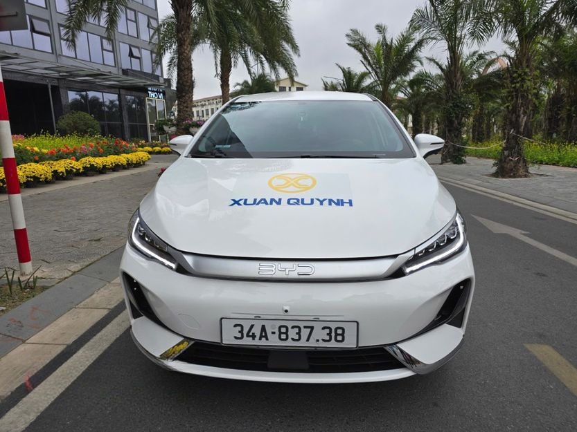 Xe Xuân Quỳnh Mặt trước xe 
