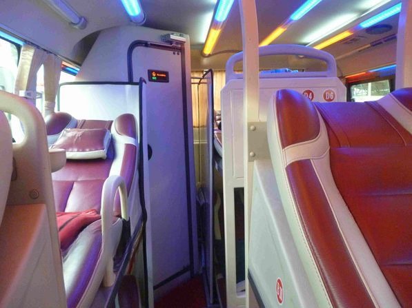 Xe Trà Lan Viên Tiện ích Nội thất Giường nằm 42 chỗ