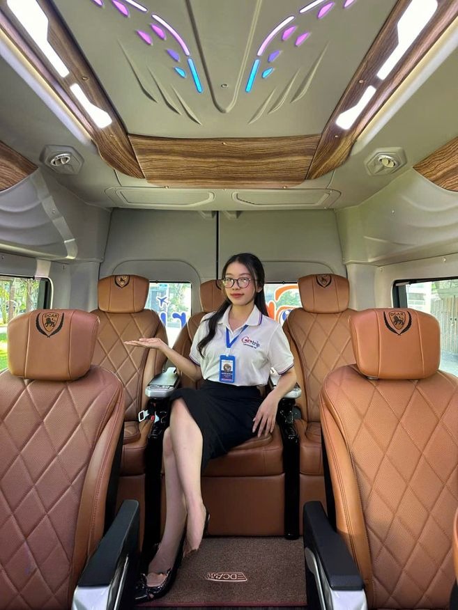 Xe GoroTrip Limousine VIP Nội thất Limousine 12 Dcar 