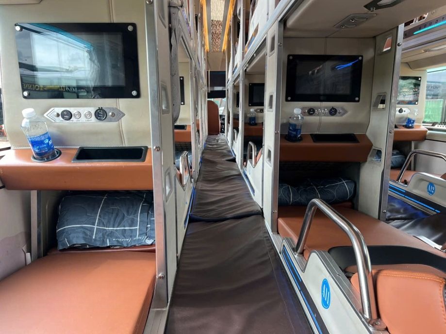 Xe Tây Nguyên (Gia Lai) Nội thất Limousine 34 giường