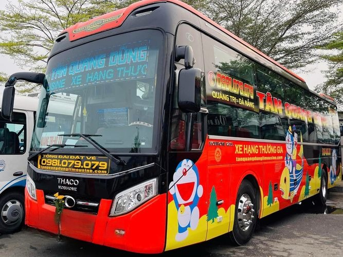 Xe Tân Quang Dũng Limousine Mặt trước xe Bên hông xe Giường nằm 40 chỗ