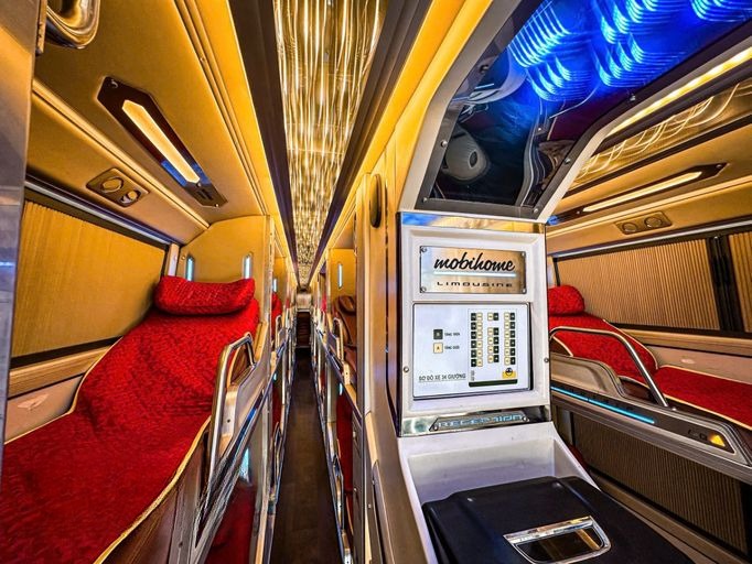 Xe Hoàng Hà (Phú Thọ) Tiện ích Limousine giường nằm 34 chỗ