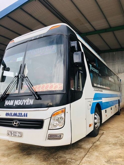 Xe Nam Nguyên Mặt trước xe Giường nằm 40 chỗ