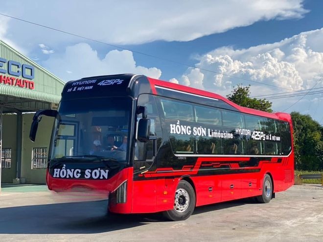 Xe Hồng Sơn (Phú Yên) Bên hông xe 
