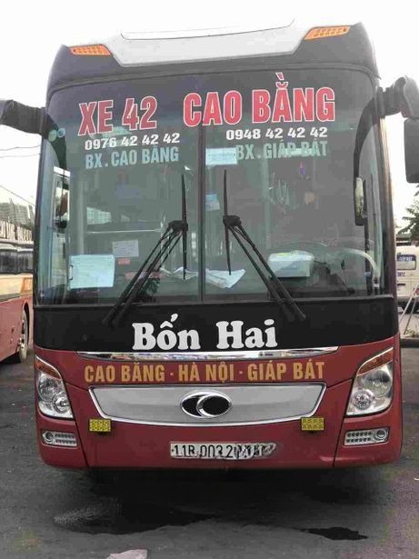 Xe Bốn Hai Mặt trước xe Giường nằm 41 chỗ