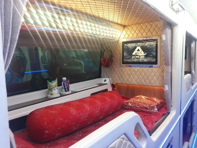 Xe An Phú Quý Giường nằm Limousine giường phòng 20 chỗ - WC