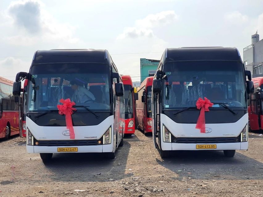 Xe Tuấn Nga (Kiên Giang) Mặt trước xe Ghế ngồi 28 chỗ