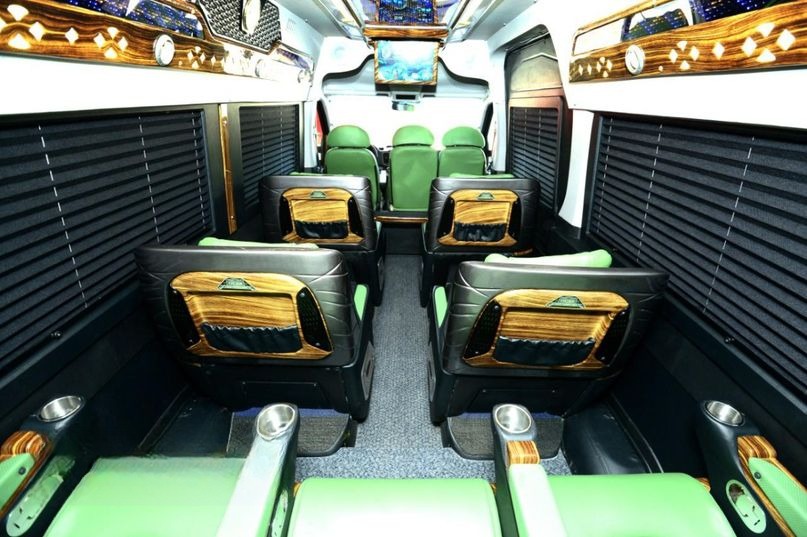 Xe Huy Hoàng (Vũng Tàu) Nội thất Limousine 9 chỗ