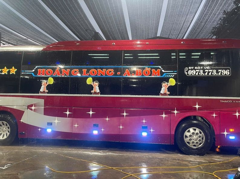 Xe Hoàng Long A Bờm Bên hông xe Limousine 38 phòng