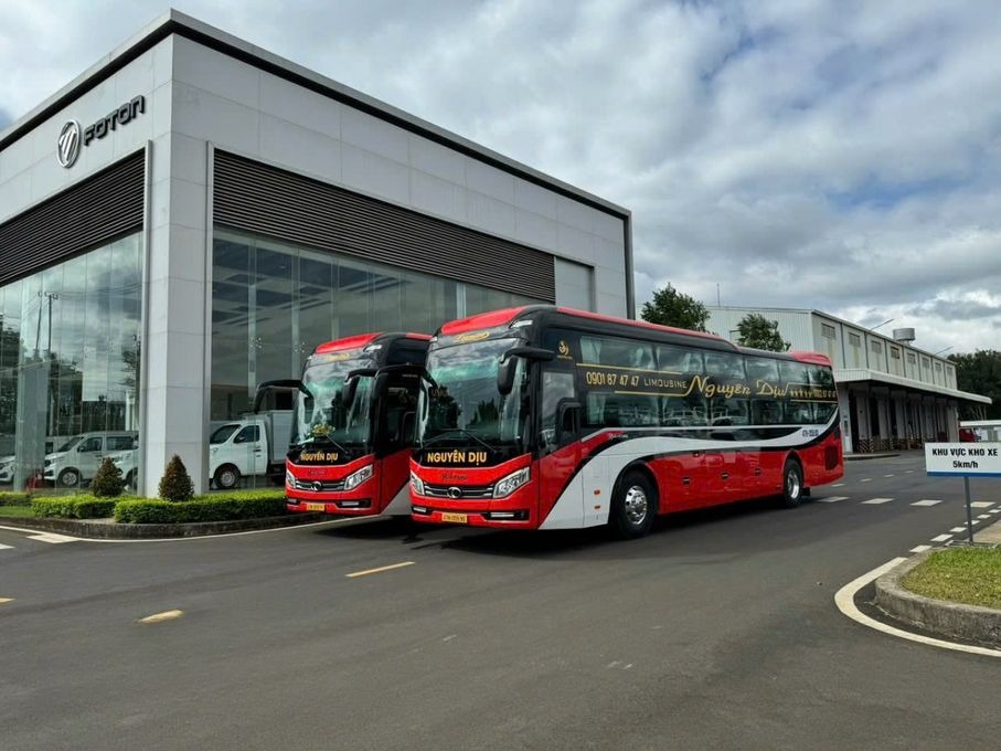 Xe Nguyên Dịu Bên hông xe Limousine 34 phòng
