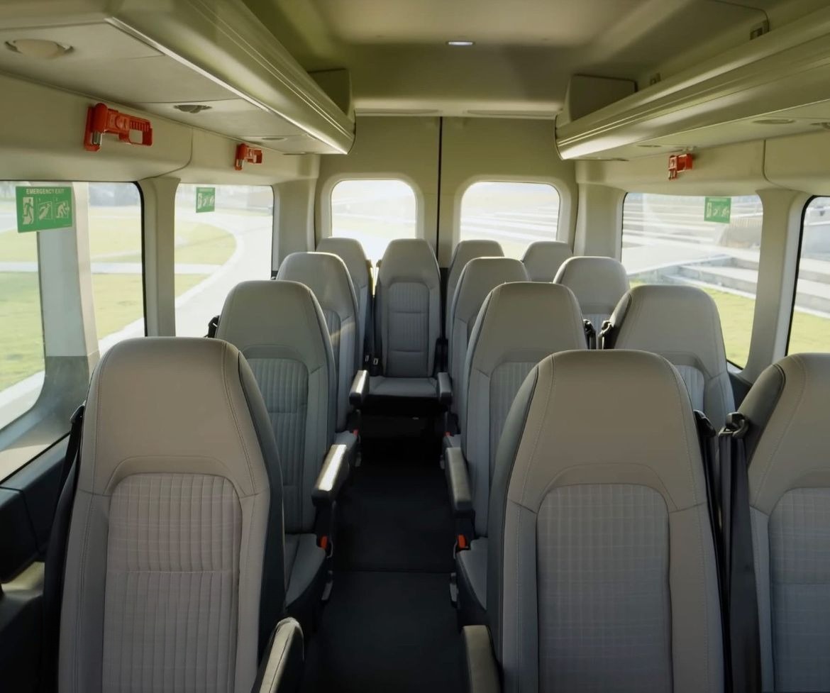 Xe Đông Bắc Travel Ghế ngồi Nội thất Xe Limousine 16 chỗ