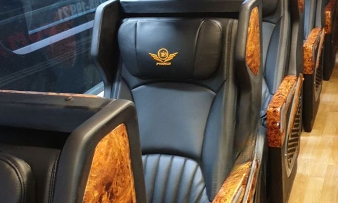 Xe Pumpkin Limousine Ghế ngồi Limousine 18 chỗ VIP