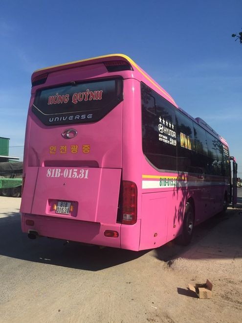 Xe Hùng Quỳnh Mặt sau xe Giường nằm 43 chỗ