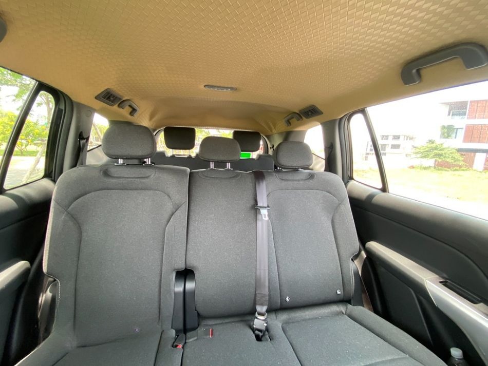 Xe Rồng Việt Tour Ghế ngồi Tiện ích Nội thất Ghế ngồi 7 chỗ