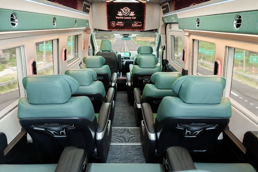 Xe Vân Hà Luxury Car Nội thất Ghế ngồi Tiện ích Limousine 10 chỗ