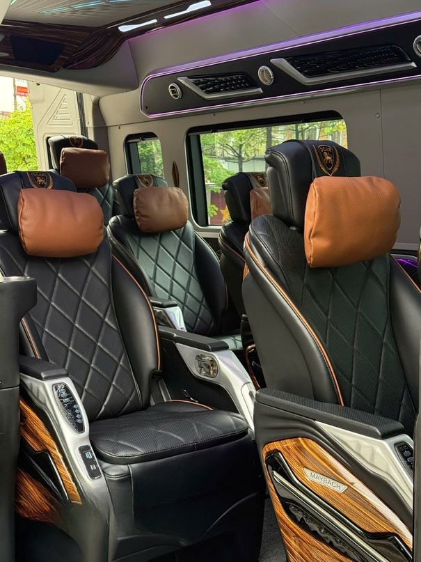 Xe Minh Châu Limousine Ghế ngồi Limousine 11 chỗ
