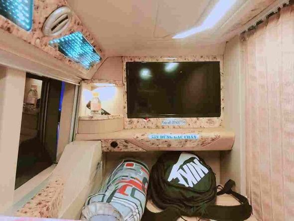 Xe Ngọc Ánh (Sài Gòn) Giường nằm Tiện ích Limousine giường phòng 22 chỗ