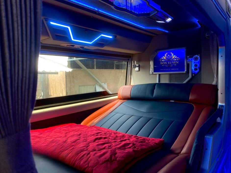Xe Bốn Luyện Express Giường nằm Limousine 24 Phòng