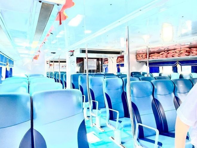 Xe Tàu cao tốc Hoàng Gia 