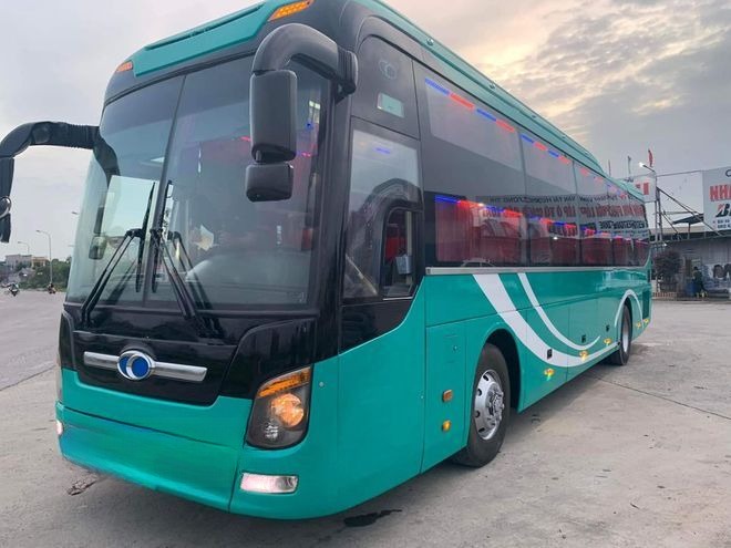 Xe Sapa Dragon Express Bên hông xe Giường nằm 40 chỗ 