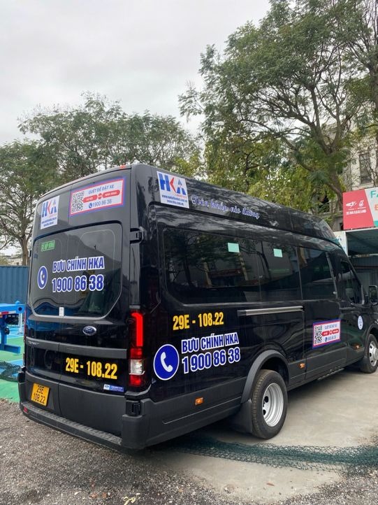 Xe HKA Go! Mặt sau xe Xe 18 chỗ