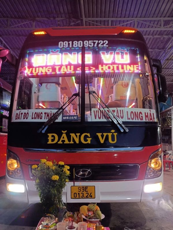 Xe Đăng Vũ Mặt trước xe Giường nằm 42 chỗ