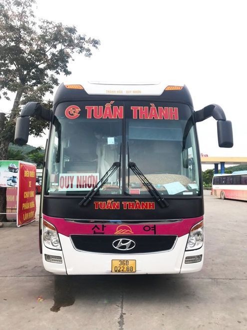 Xe Tuấn Thành Mặt trước xe Giường nằm 46 chỗ