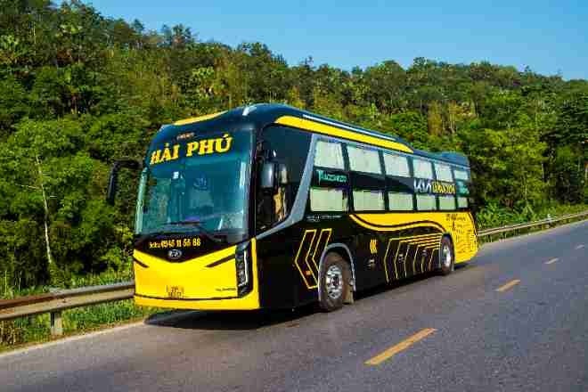 Xe Hải Phú Bên hông xe Limousine giường phòng đơn 34 chỗ