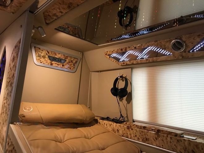 Xe Hải Bình Giường nằm Tiện ích Nội thất Limousine giường phòng 22 chỗ
