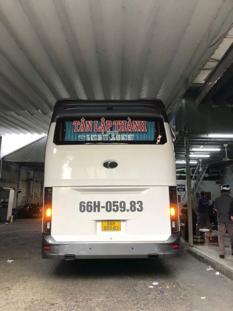 Xe Tân Lập Thành Mặt sau xe Ghế ngồi 28 chỗ THACO