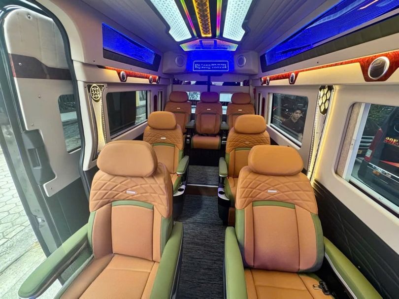 Xe Hạ Long Travel Limousine Tiện ích Nội thất 