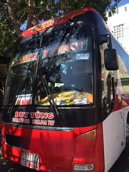 Xe Duy Tùng Mặt trước xe Bên hông xe Limousine giường nằm 21 chỗ