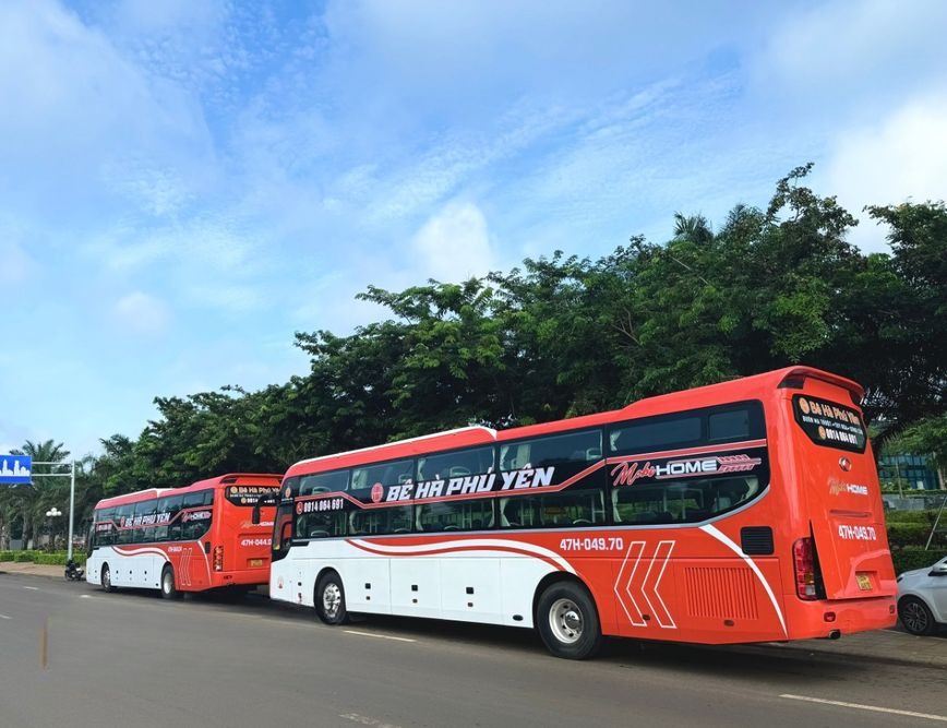 Xe Bê Hà (Phú Yên) Mặt trước xe Mặt sau xe Bên hông xe Giường nằm 41 chỗ
