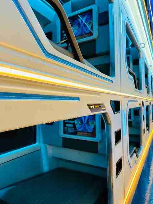 Xe Hưng Thịnh (Hà Giang) Tiện ích Xe Cabin cung điện 24 phòng