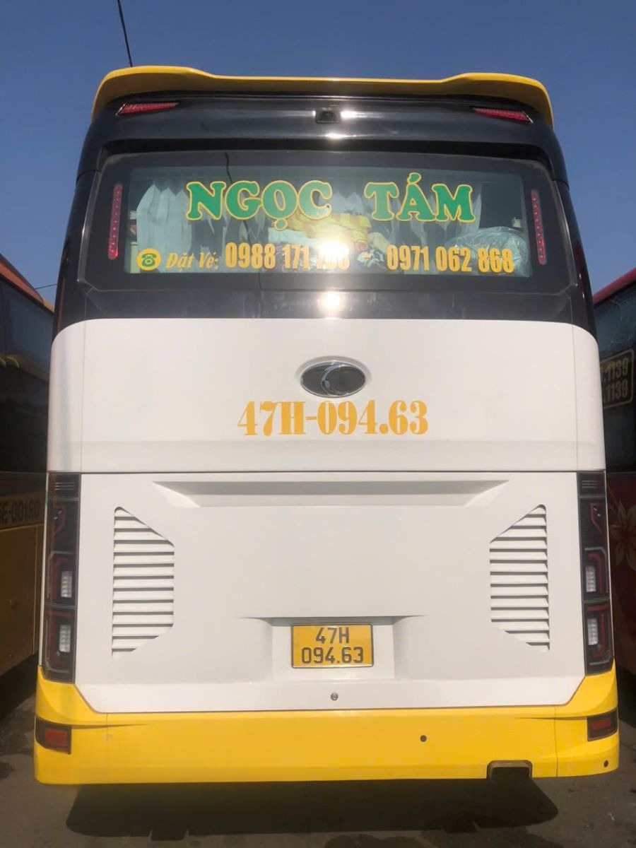 Xe Ngọc Tám Mặt sau xe Xe giường nằm 34 phòng