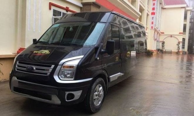 Limousine 9 chỗ VIP Sapa Hello