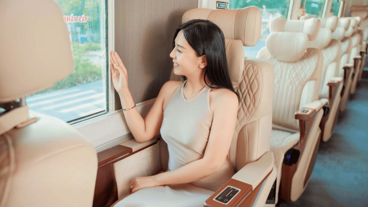 Xe HK BUSLINES Ghế ngồi Nội thất Limousine 28 chỗ