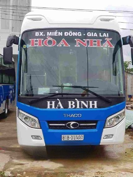 Mặt trước xe Giường nằm 36 chỗ Hà Bình - Hoà Nhã